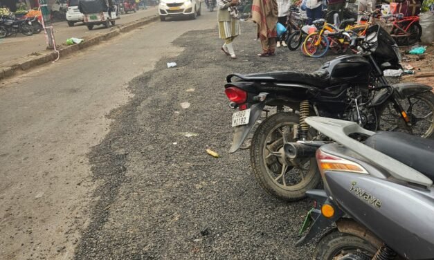 *एनएचएआई ओर पीडब्ल्यूडी विभाग की आपसी खींचतान मे अटका रेलवे रोड का निर्माण*