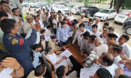 जनता दरबार में शिक्षा मंत्री महिपाल ढांडा बोले, जनता की सेवा ही मेरा प्रथम कर्तव्य