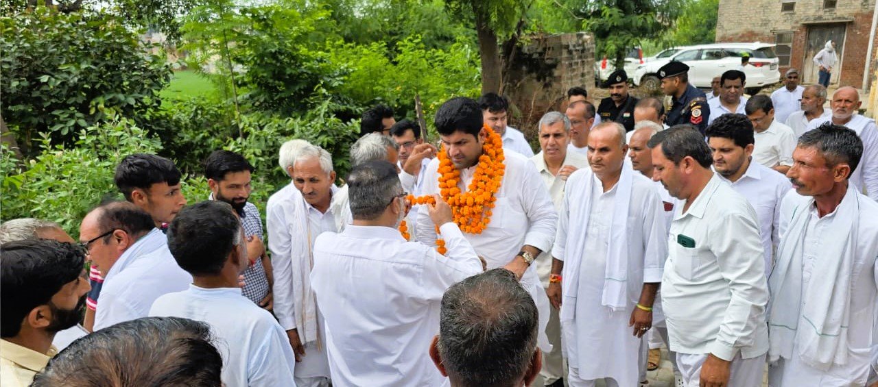 बरसाती जल निकासी की व्यवस्था में सरकार व प्रशासन पूरी तरह फेल, जनता परेशान- दुष्यंत चौटालाबोले, ग्रामीण क्षेत्र में फसलें हो रही खराब और शहरी क्षेत्र में लोगों का घरों से निकलना दूभर