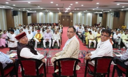 सेवा पखवाड़े की तैयारियों पर भाजपा की गुरुग्राम में हुई बैठकभाजपा प्रदेशाध्यक्ष बड़ौली ने साधा राहुल गाँधी पर निशाना