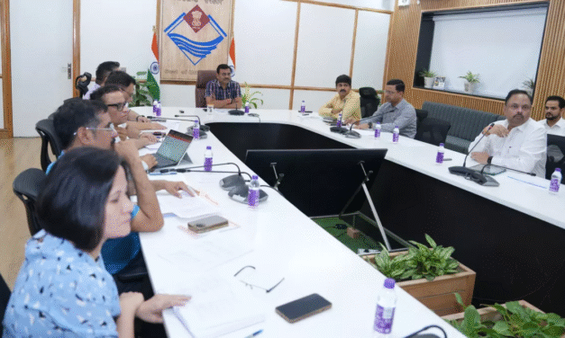 अर्द्धकुंभ मेले में यात्रियों को बेहतर सुविधा और भीड़ नियंत्रण के लिए मेला प्रशासन ने शुरू की कवायद