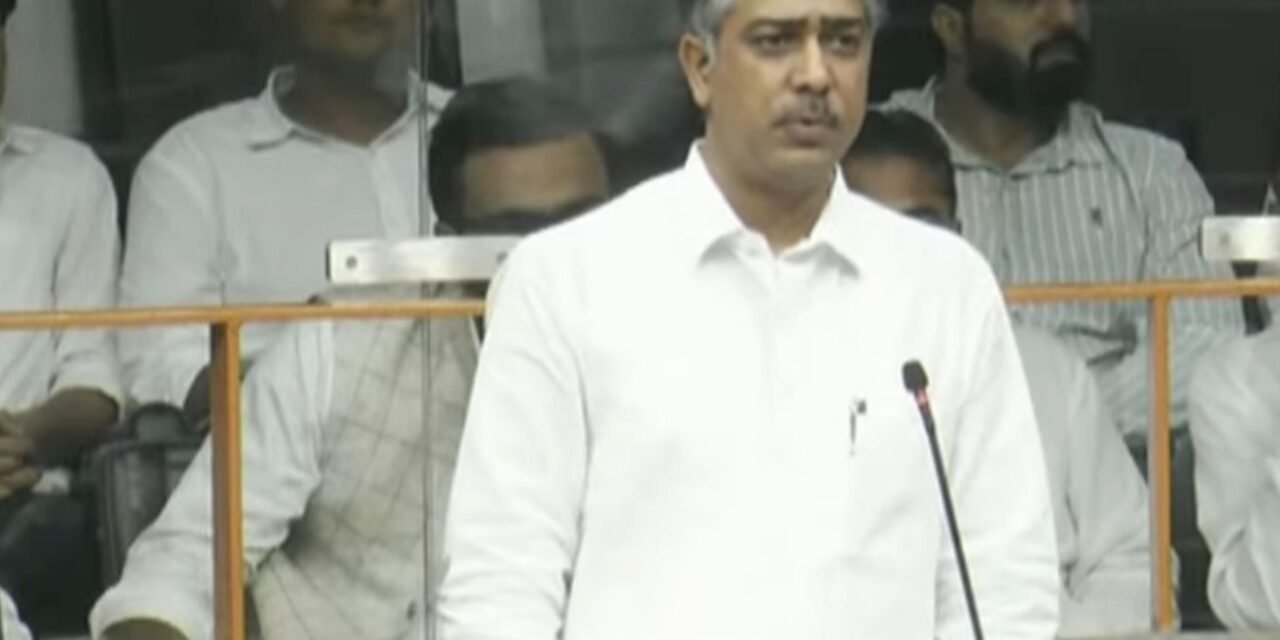 अदित्य देवीलाल ने की डबवाली को जिला बनाने की मांगकहा, महाग्राम योजना में जो कार्य किए जा रहे हैं वो बेहद घटिया स्तर के