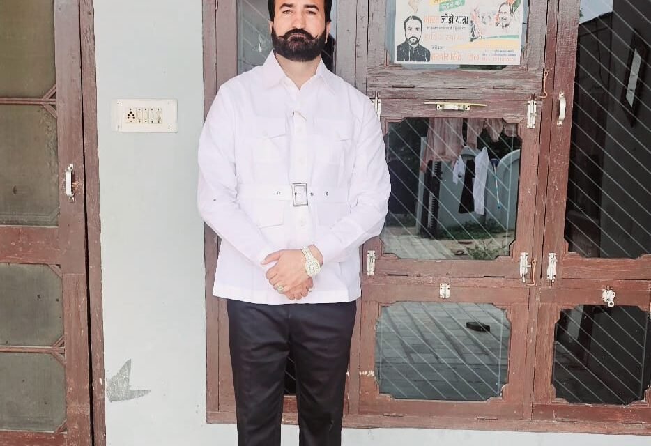 कांग्रेसी नेता हरबीर महल की गाड़ी को बुलेट सवार युवकों ने रोका, गवाही ना देने की दी धमकी, पुलिस को दी शिकायत