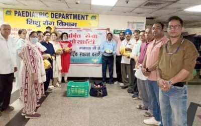 शक्ति सेवा सोसायटी ने की फल वितरण सेवा