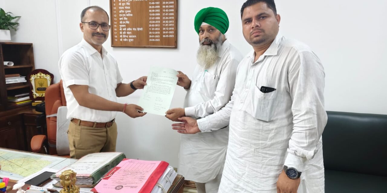 अंबाला छावनी स्टेशन पर पिक एंड ड्रॉप पॉलिसी खत्म करवाने के लिए इनेलो का जोरदार प्रयास, डीसीएम अंबाला को सौंपा ज्ञापन