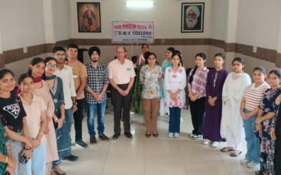 सिटी डीएवी कॉलेज में रेड रिबन क्लब द्वारा एचआईवी/एड्स उन्मूलन की दिशा में प्रयास