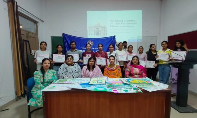 सनातन धर्म कॉलेज अंबाला छावनी में स्लोगन राइटिंग प्रतियोगिता का आयोजन