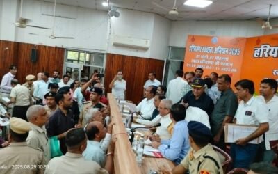 जिला लोक संपर्क एवं कष्ट निवारण समिति की हुई बैठक, मंत्री रणबीर सिंह गंगवा ने सुनी समस्याएं 12 शिकायतों में से 10 शिकायतों का किया निपटान