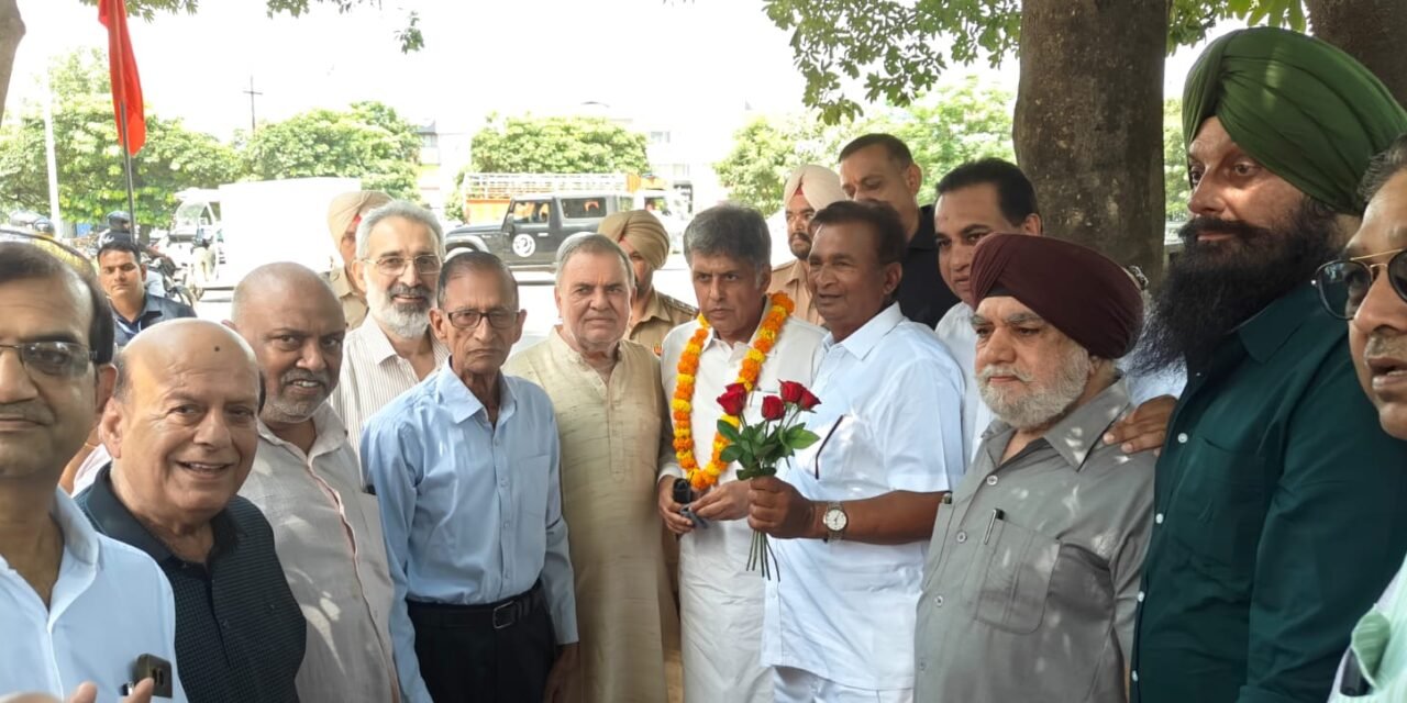 800 करोड़ रुपए निगम को मिलते हैं फिर भी शहर की स्थिति संतोषजनक नहीं है- सांसद तिवारी शिवालिक एंक्लेव, मनीमाजरा में नव-स्थापित सीसीटीवी कैमरों का उद्घाटन के दौरान बोले तिवारी