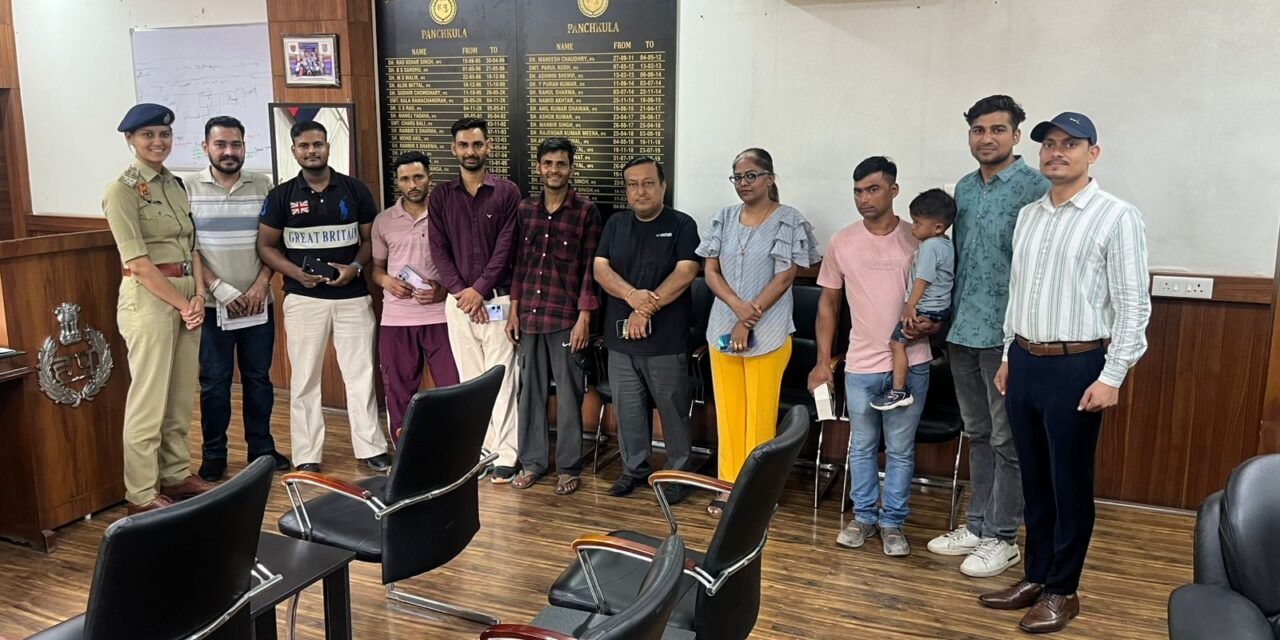 पंचकूला पुलिस ने अगस्त में 11 गुम मोबाइल लौटाए, साइबर सेल की सराहनीय पहल