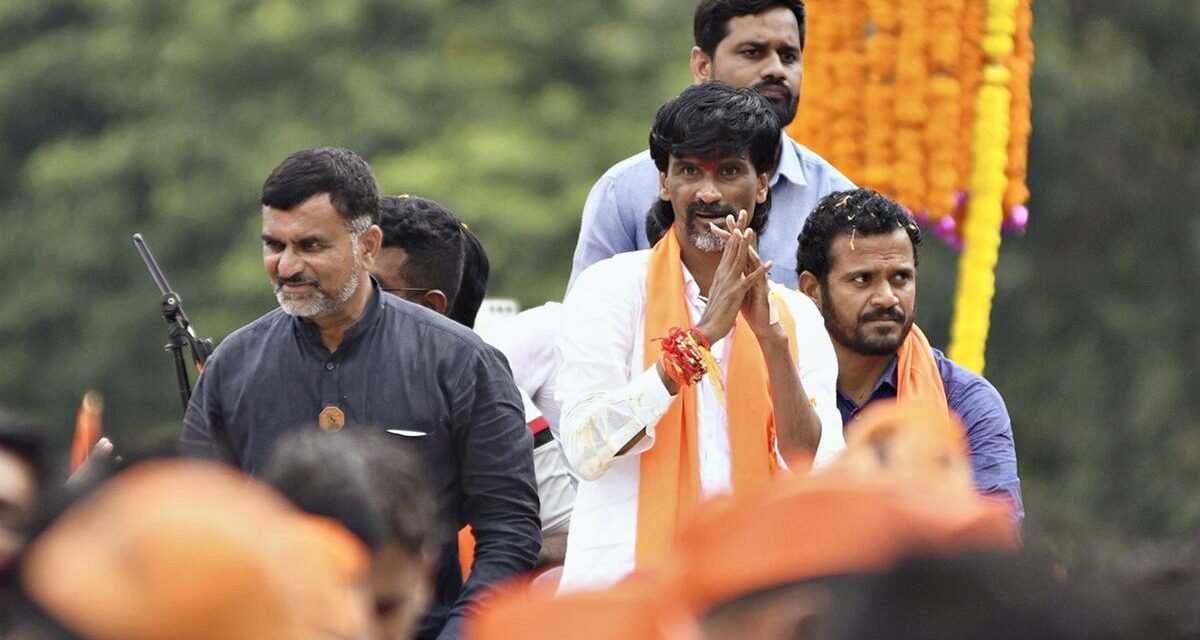 मुंबई में जरांगे के प्रदर्शन को रोकने की कोशिश नाकाम