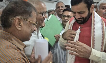 पानीपत इंडस्ट्री से चेयरमैन विनोद धमीजा और स्टेट से विनोद खंडेलवाल ने उद्योग संबंधी समस्याओं को लेकर सीएम सैनी से की मुलाकात