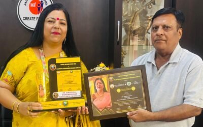 जैन किड्स विद्यालय की प्रधानाचार्या मोनिका सहगल शिक्षा के क्षेत्र में उनके उत्कृष्ट योगदान के लिए सम्मानित