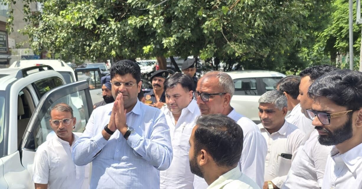 सरकार और अफसरों के गठजोड़ से डूबा पूरा हरियाणा- दुष्यंत चौटाला