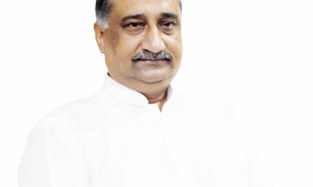 जलभराव से हुए गड्ढों ने बढ़ाई लोगों की दिक्क्तें, क्या अंबाला के अधिकारी हादसों का कर रहे हैं इंतजार: पवन अग्रवाल डिंपी