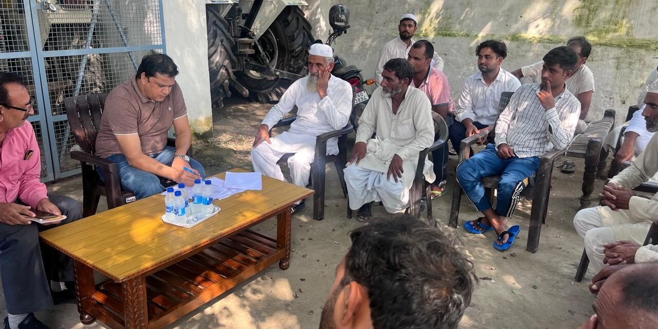 पानीपत शुगर मिल के एमडी संदीप कुमार ने यमुना के पास के तीन गांव में किया गन्ने की फसल का निरीक्षणपत्थरगढ, नवादा पार व सनौली खुर्द के गन्ना उत्पादक किसानों की सुनी समस्याएं