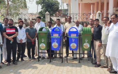 ग्रामीणों को प्लास्टिक कचरे से होने वाली बीमारियों और खतरों के बारे में किया जागरूक