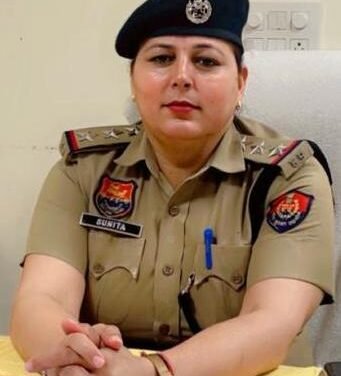 सेक्टर-9 थाना एसएचओं सुनीता ढाका ने संभाला पदभार