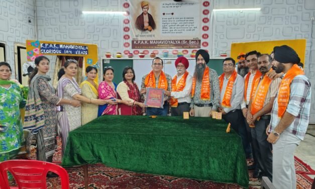 रोटरी अंबाला डायमंड ने स्कूली लड़कियों में स्वच्छता जागरूकता के लिए की पहल