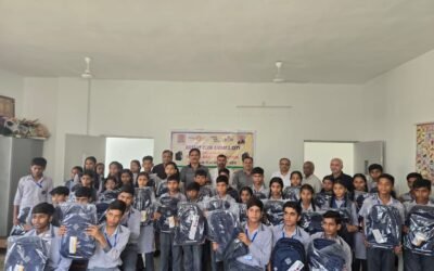रोटरी क्लब अंबाला ने दीपक प्रोजेक्ट के तहत एलएसएसडी स्कूल में बच्चों को स्कूल बैग वितरित किए