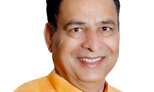 कांग्रेस घुसपैठियों, अर्बन नक्सलियों को बचाने की राजनीति कर रही है- बड़ौली