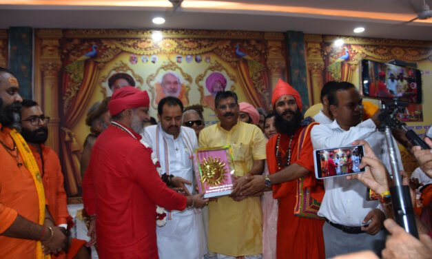 साधु संतों का एक-एक पल समाज एवं मानव कल्याण को समर्पित- मंत्री कृष्ण कुमार बेदी