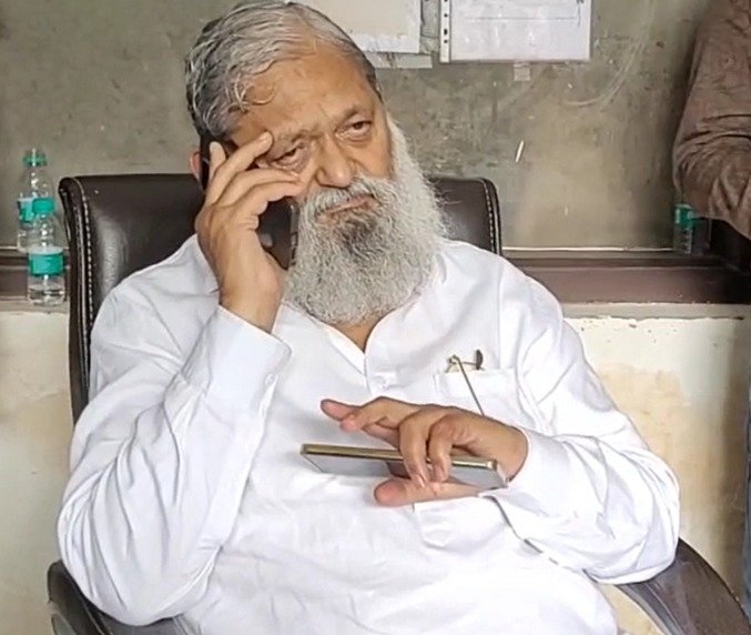 हरियाणा के परिवहन मंत्री अनिल विज ने सिरसा में रोडवेज की बस से टैÑक्टर-ट्राली के टकराने के कारण दो औरतों की मृत्यु होने पर लिया कड़ा संज्ञान, दिए जांच के आदेश