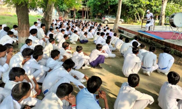 सरकारी वरिष्ठ माध्यमिक विद्यालय शाहपुर में प्राथमिक चिकित्सा जागरूकता कार्यक्रम आयोजित, प्रशिक्षिका सुनैना गुप्ता ने दिया प्रशिक्षण