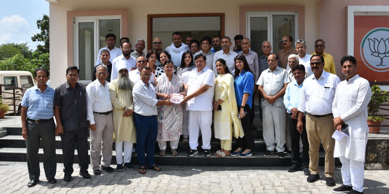 गुरुग्राम में मुख्यमंत्री के आह्वान पर अन्य संस्थाओं के साथ मिलकर डेरा सच्चा सौदा ने किया मेगा स्वच्छता अभियान में सहयोग