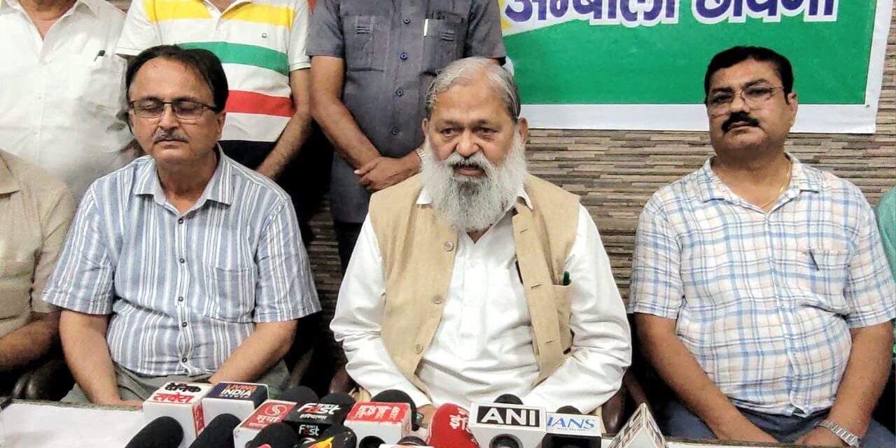 देश के नागरिकों पर प्रधानमंत्री नरेंद्र मोदी का छाता, कोई देश कुछ भी कदम उठा लें, नरेंद्र मोदी की छत्रछाया में सब सुरक्षित :मंत्री अनिल विज