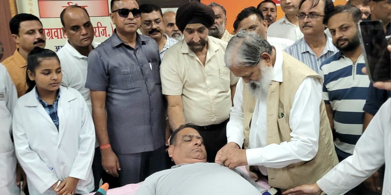 सेवा पखवाड़ा के तहत कार्यक्रमों में जनभावना दिख रही है और लोग सेवा के नए आयाम स्थापित कर रहे हैं : मंत्री अनिल विज