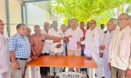 कोसली विधायक को सौंपा राशन डिपो धारकों ने मांगपत्र