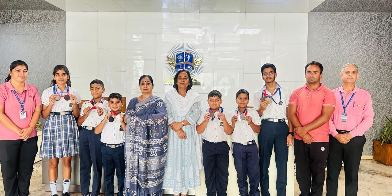 सीबीएसई नॉर्थ जोन तैराकी प्रतियोगिता में प्रयाग इंटरनेशनल स्कूल के विद्यार्थियों ने जीते 16 पदक