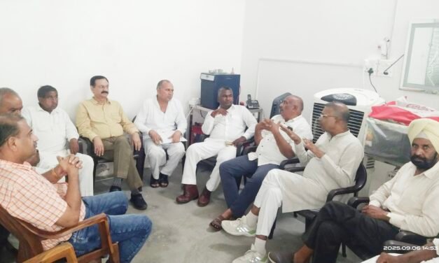 ओबीसी बिग्रेड की कोर कमेटी की बैठक सम्पन्न, 43 प्रतिशत आरक्षण की लड़ाई लड़ेगा पिछड़ा वर्ग : राजेंद्र तंवरकहा : 16 नवंबर को हिसार में आयोजित किया जाएगा ओबीसी बिग्रेड का पहला कार्यकर्ता सम्मेलन