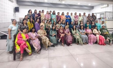 पीकेआर जैन कन्या वरिष्ठ माध्यमिक विद्यालय में शिक्षक दिवस धूमधाम से मनाया