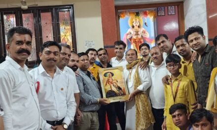 श्री बांके बिहारी सेवा समिति को श्री सनातन धर्म सभा ने वामन द्वादशी मेले में जोड़ा सेवा के लिए सम्मानित किया