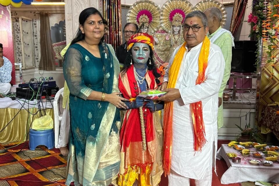 गणेश उत्सव मे हुआ सामूहिक हनुमान चालीसा का पाठ*