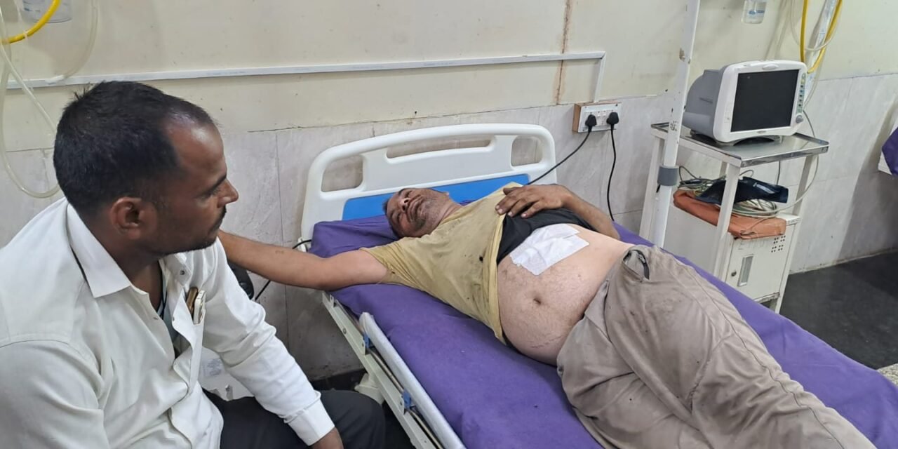 समालखा मे दिन दहाड़े युवक पर बाइक सवार युवको ने किया चाकू से  हमला,पीजीआई खानपुर रेफर