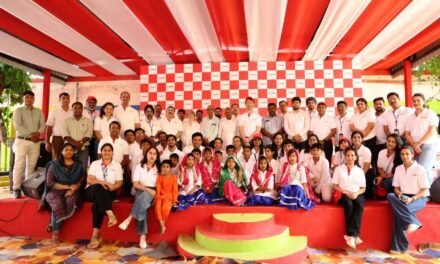 रेन वॉटर हार्वेस्टिंग एवं रिचार्ज पिट का किया गया शुभारंभ