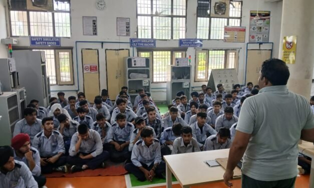 राजकीय औद्योगिक प्रशिक्षण संस्थान  मे हरियाणा एनसीबी की अम्बाला यूनिट का नशा विरोधी जागरूकता अभियान