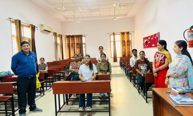 एसडी कालेज में जीएसटी पर वाद विवाद प्रतियोगिता का किया आयोजन