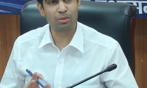 सड़कों के सुधारीकरण व नवीनीकरण पर है प्रशासन का फोकस- डीसी