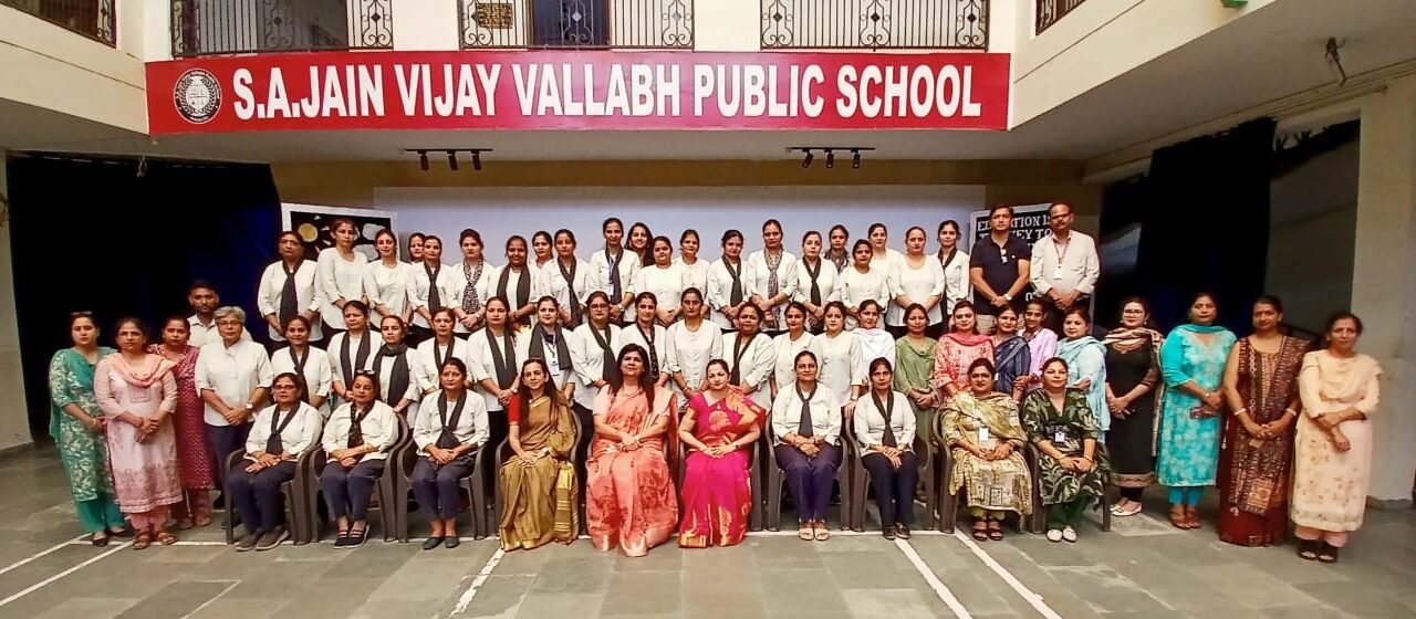 एस.ए. जैन विजय वल्लभ पब्लिक स्कूल में सीबीएसई द्वारा आयोजित वैल्यू एजुकेशन पर कैपेसिटी बिल्डिंग वर्कशॉप