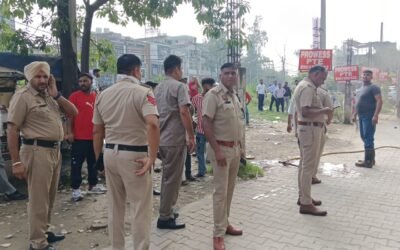 विशाल मेगा मार्ट में लगी भयंकर आग, फायरब्रिगेड कर्मचारियों ने मौके पर पहुंच कड़ी मशक्कत के बाद आग पर पाया काबू