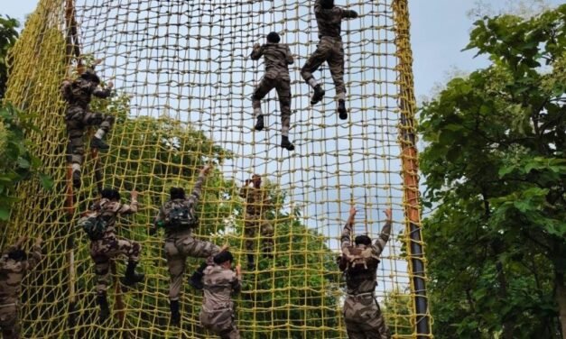 सीआईएसएफ ने पहली बार महिला कमांडो इकाई का किया गठन