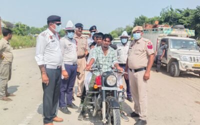 फतेहाबाद ट्रैफिक पुलिस की बड़ी कार्रवाई — 25 अवैध बुलेट साइलेंसर व 10 हाई डेसिबल हॉर्न जब्त कर मौके पर किए नष्ट*