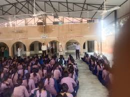 सेवा पखवाड़ा अभियान : फतेहाबाद पुलिस ने छात्रों को दी साइबर सुरक्षा व ट्रैफिक नियमों की जानकारी*