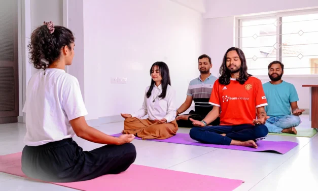 आर्ट ऑफ़ लिविंग कैथल में हुआ तीन दिवसीय हैप्पीनेस प्रोग्राम, सुदर्शन क्रिया से मिली मानसिक स्पष्टता और तनाव मुक्ति