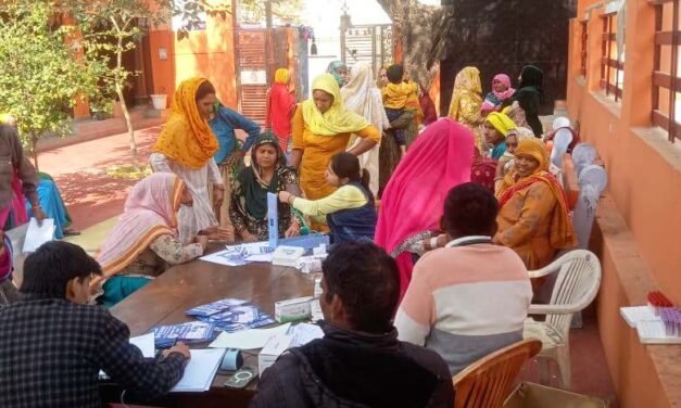 श्यामनगर में स्वास्थ्य जांच शिविर, 60 से अधिक ग्रामीणों की हुई जांच