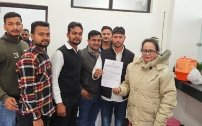 सीआरएसयू में अनावश्यक बैरिकेडिंग को लेकर एनएसयूआई का विरोध, रजिस्ट्रार को सौंपा ज्ञापन